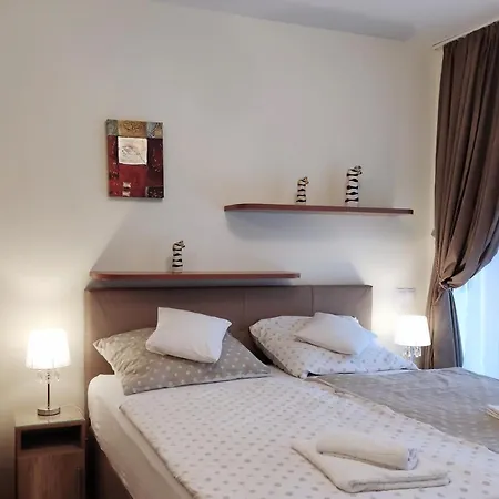 Apartman Riell Apartman *
