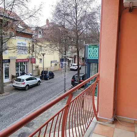 Apartman Riell Apartman *