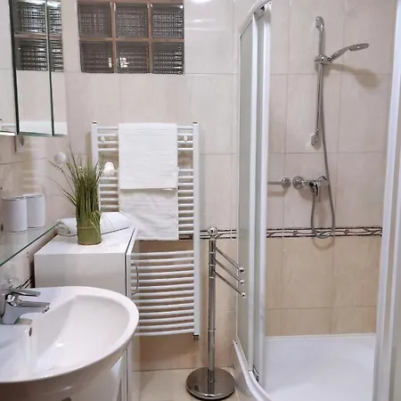Apartman Riell Apartman *